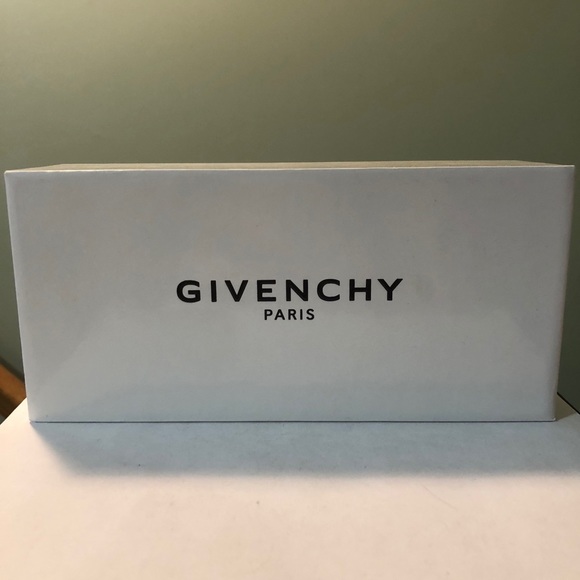 Givenchy Sunglasses - Black - Picture 8 of 8